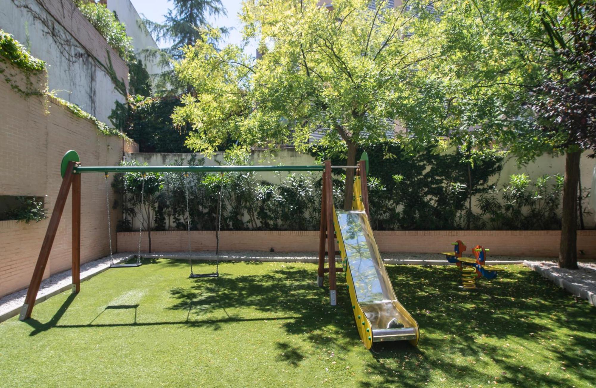 Hotel By Pierre & Granada