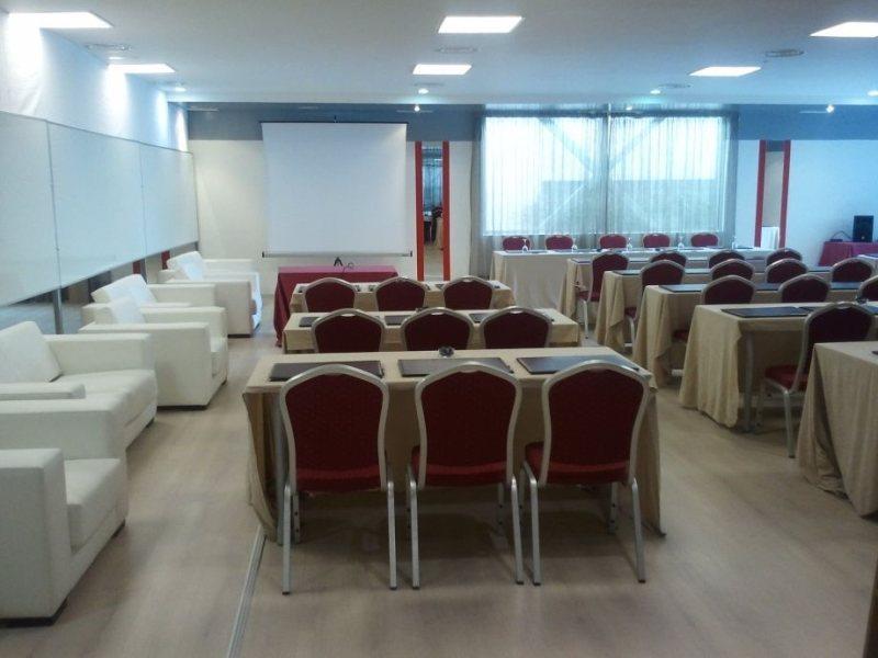 By Pierre & Hotel Granada